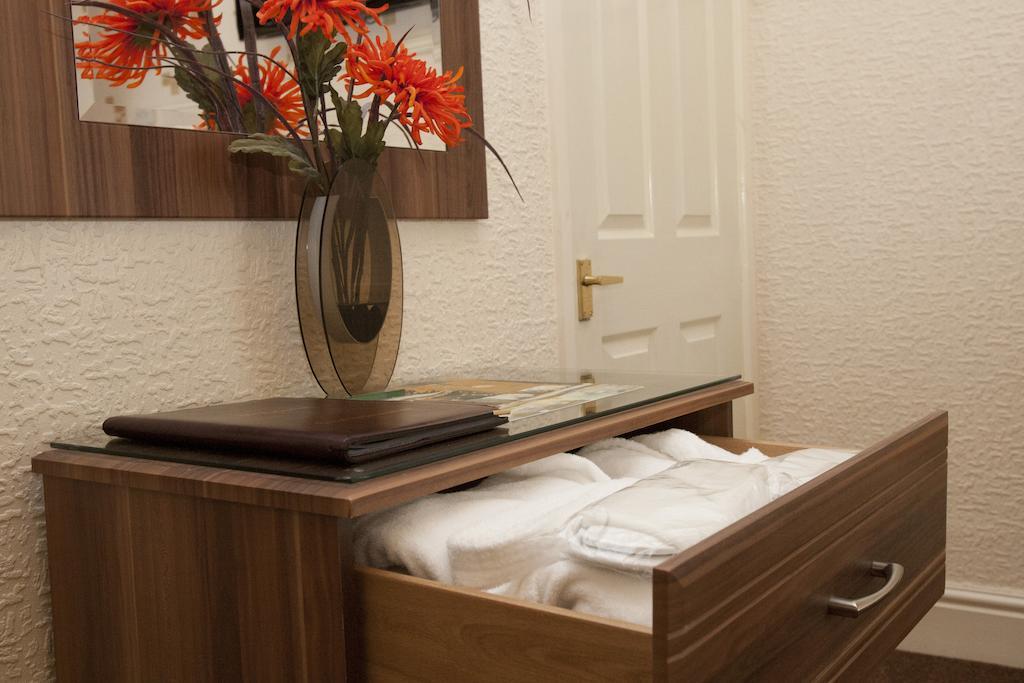 Valentine Lodge Over 21 Adult Couples Only Blackpool Esterno foto