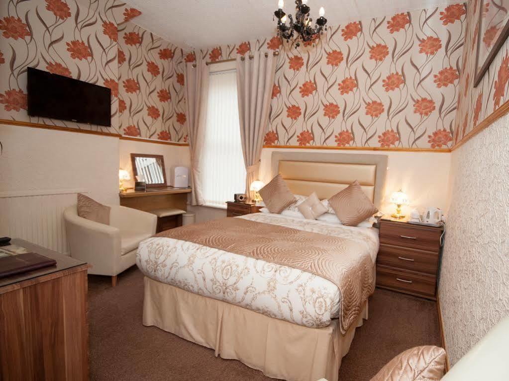 Valentine Lodge Over 21 Adult Couples Only Blackpool Esterno foto