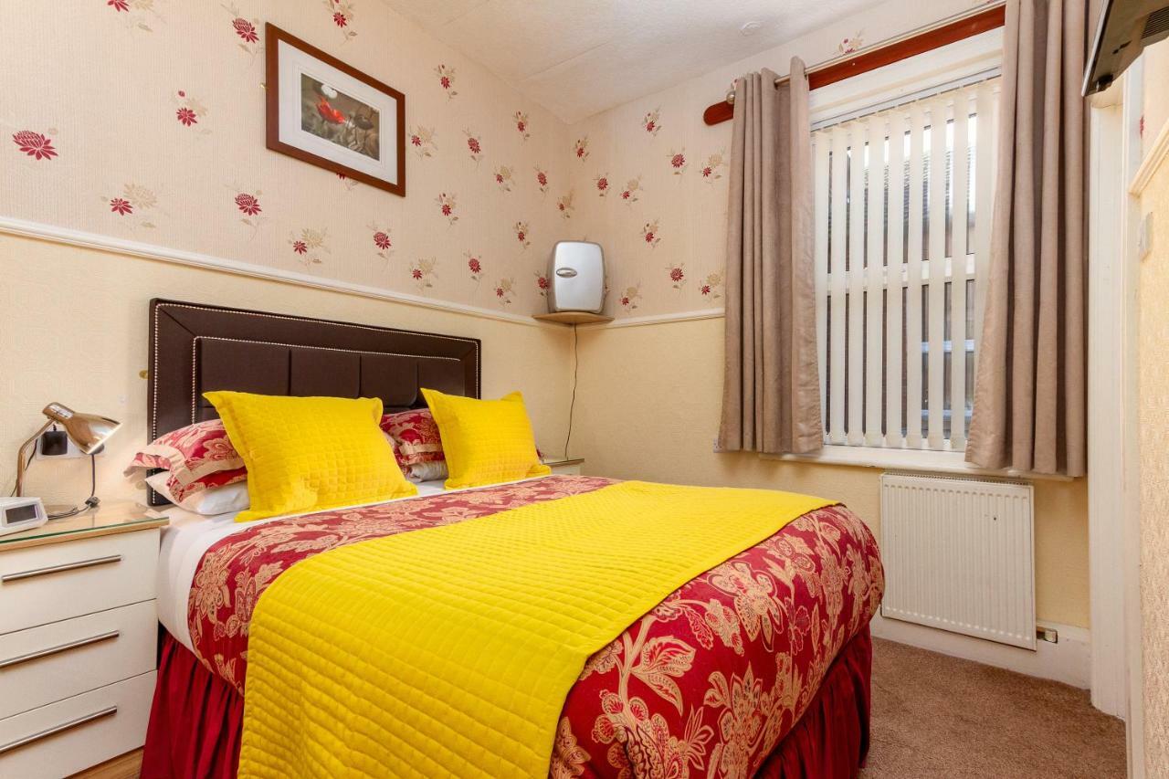 Valentine Lodge Over 21 Adult Couples Only Blackpool Esterno foto