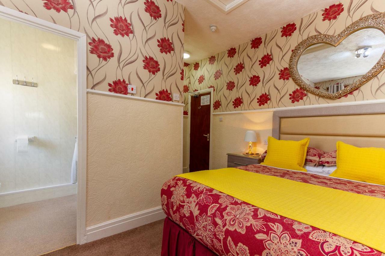 Valentine Lodge Over 21 Adult Couples Only Blackpool Esterno foto